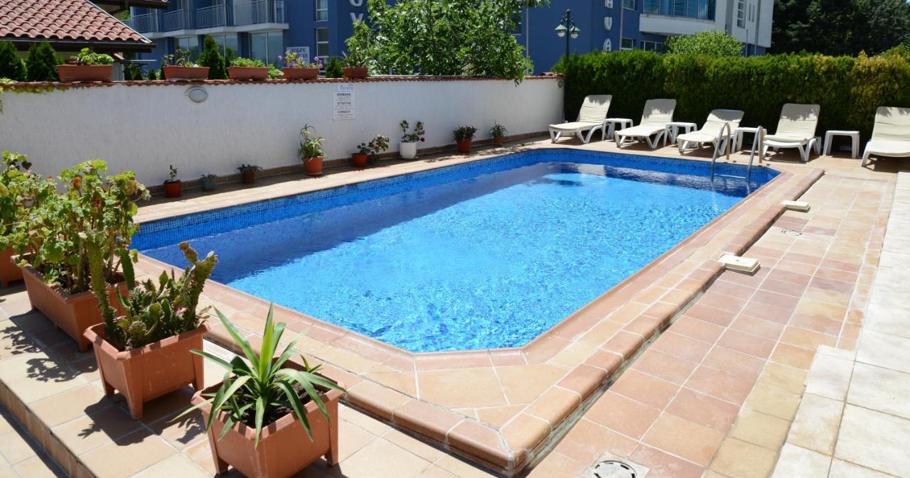 Hotel Riviera Равда Екстер'єр фото