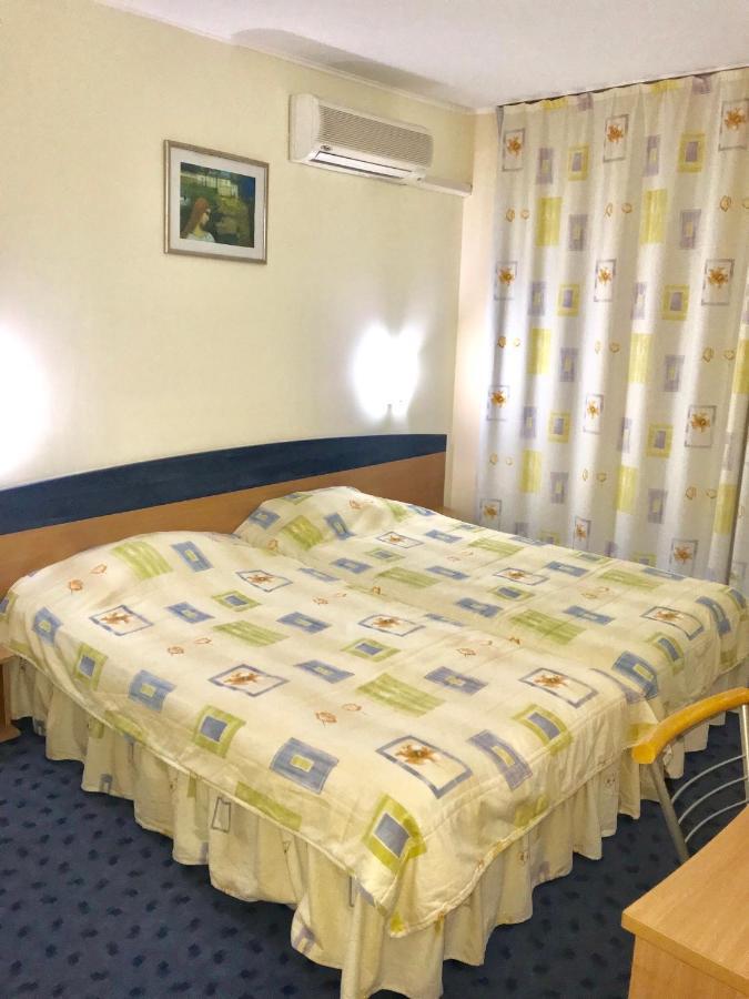 Hotel Riviera Равда Екстер'єр фото