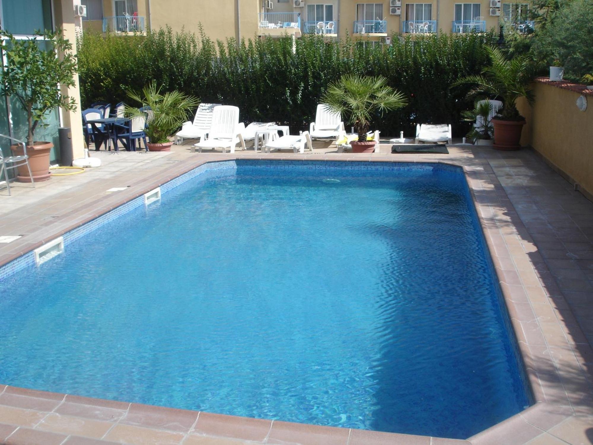 Hotel Riviera Равда Екстер'єр фото
